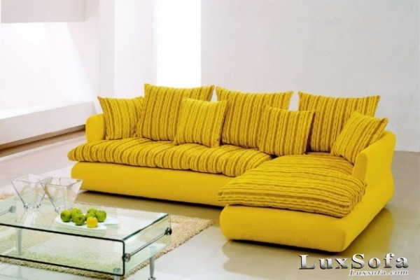 Sofa màu vàng